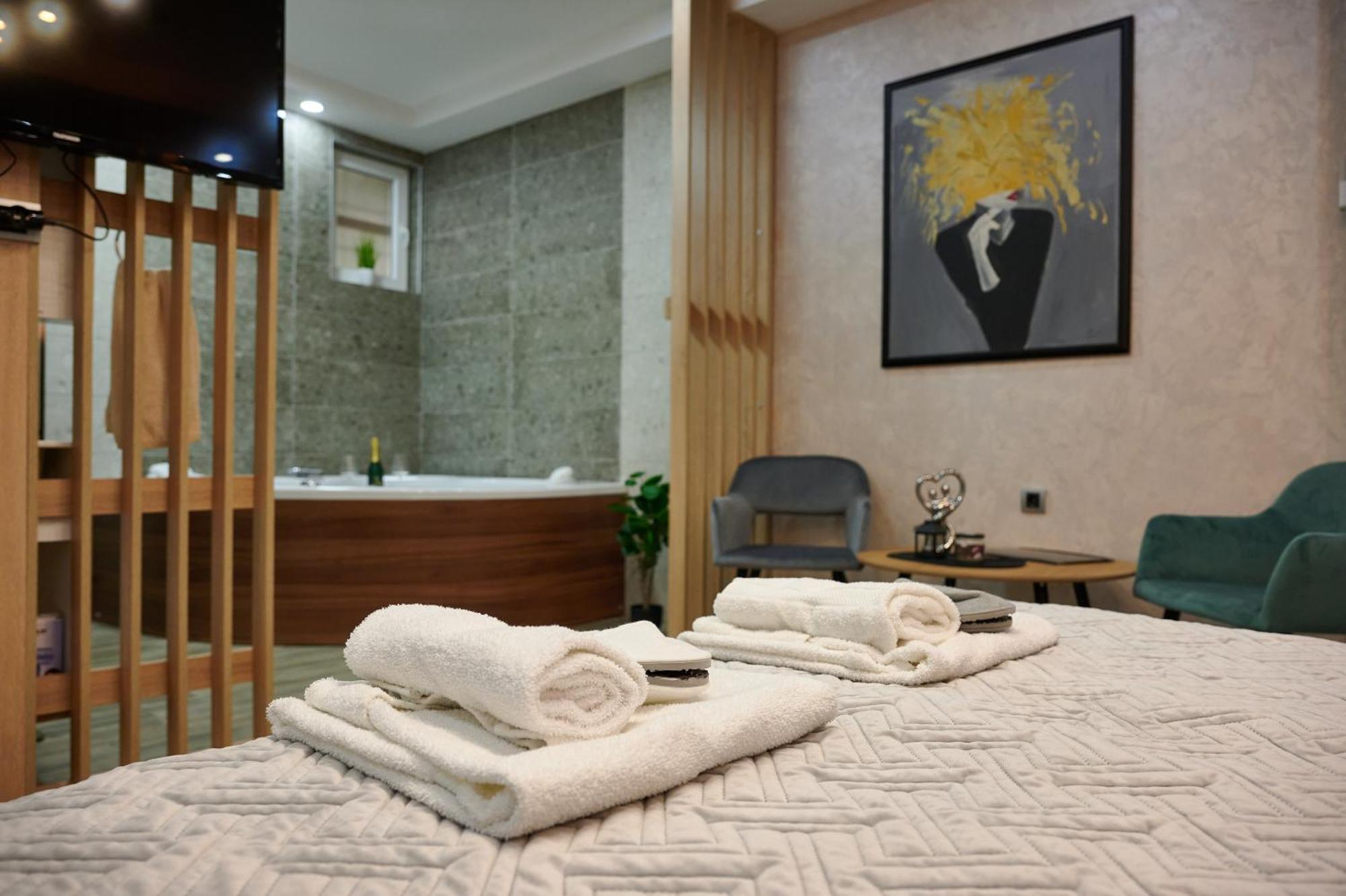 Vanimi Lux Apartmani Kikinda Exterior foto